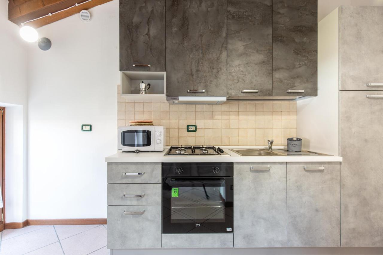 Ferienwohnung Blu Bed Castelnuovo del Garda Exterior foto