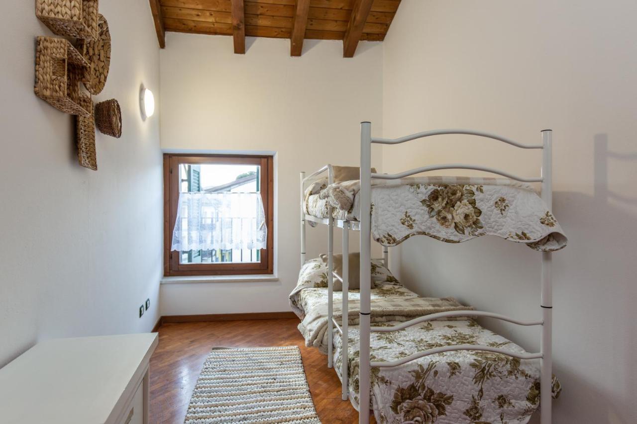 Ferienwohnung Blu Bed Castelnuovo del Garda Exterior foto