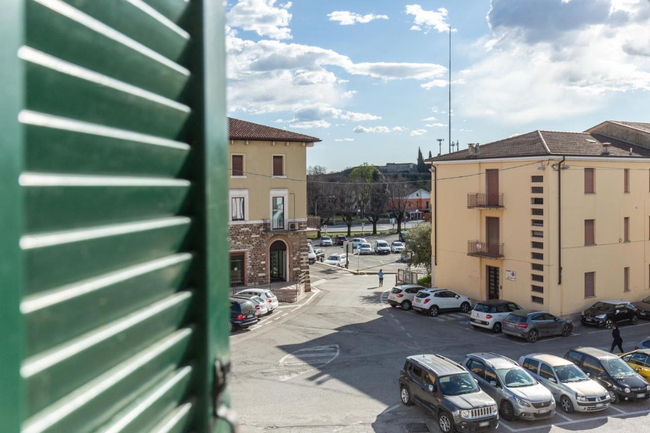 Ferienwohnung Blu Bed Castelnuovo del Garda Exterior foto